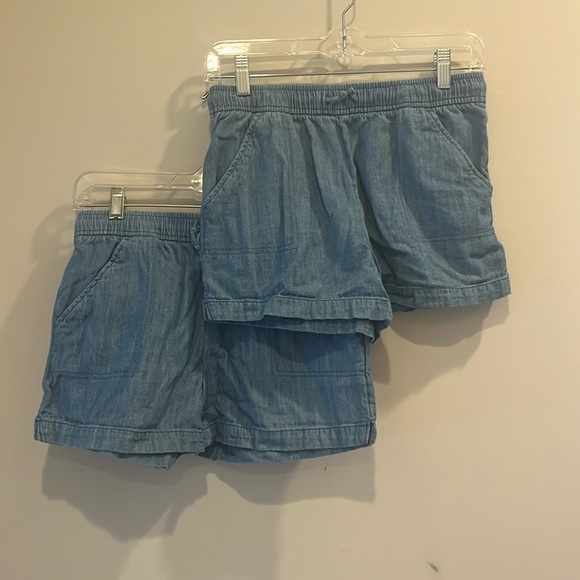 Set of 2!  Old Navy girls shorts.  Size XL (14-16).  Chambray - Picture 1 of 11